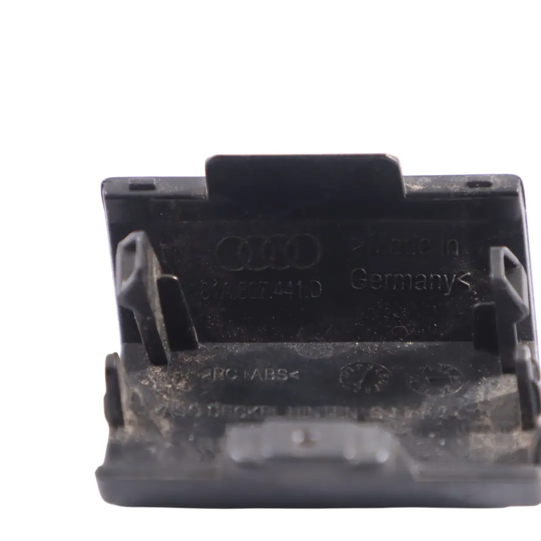 Paraurti Posteriore Gancio Daytona Grigio Perla Z7S Audi Q2 GA - SKU 81A807441D-DGR - Numero di parte 81A807441D
