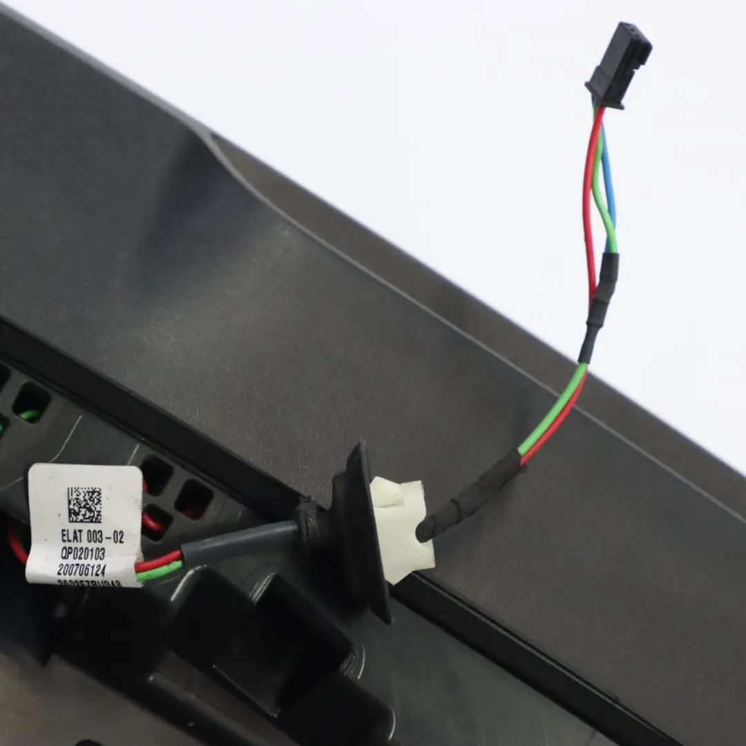 Audi Q2 GA Spoiler Portellone Posteriore Bagagliaio Grigio Daytona Perla Z7S - SKU 81A827933C-DGR - Numero di parte 81A827933C