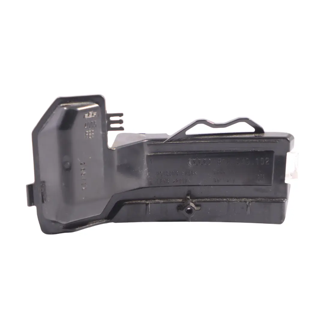 Rétroviseur Aile Clignotant Répétiteur Marqueur Droit pour Audi Q2 GA à propos du numéro de pièce 81A949102 Audi Q2 GA Rétroviseur Aile Clignotant Répétiteur Marqueur Droit - SKU 81A949102 - Numéro de pièce 81A949102