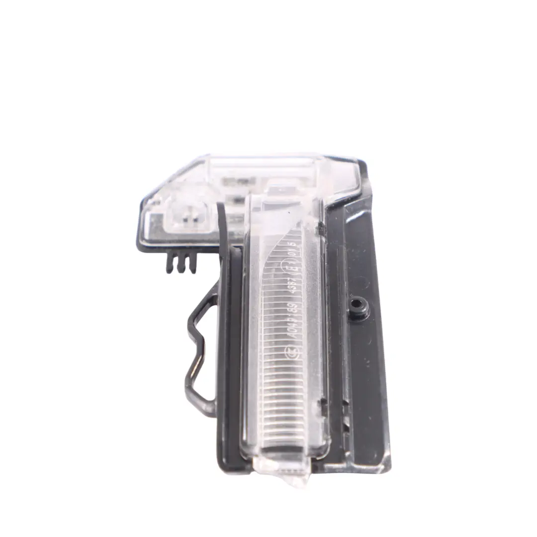 Rétroviseur Aile Clignotant Répétiteur Marqueur Droit pour Audi Q2 GA à propos du numéro de pièce 81A949102 Audi Q2 GA Rétroviseur Aile Clignotant Répétiteur Marqueur Droit - SKU 81A949102 - Numéro de pièce 81A949102