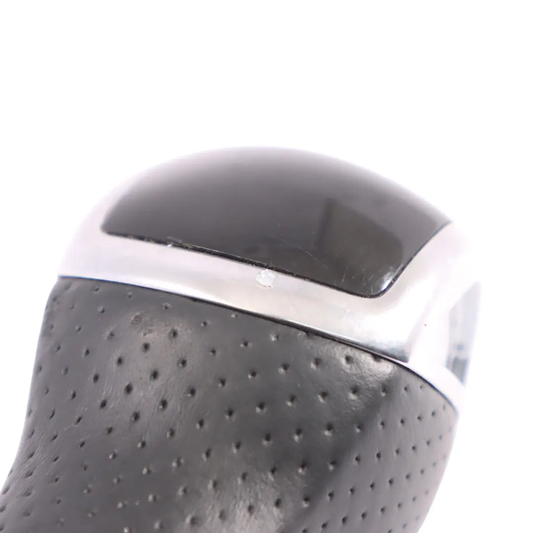 Gałka Mieszek Zmiany Biegów Automat do Audi Q2 GA o numerze 81C713139D Audi Q2 GA Gałka Mieszek Zmiany Biegów Automat - SKU 81C713139D - Numer Części 81C713139D