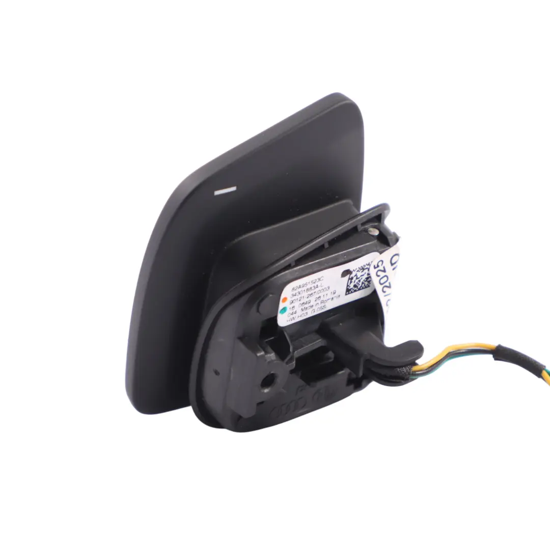 Lenkrad Schaltwippen Minus Links für Audi A3 S3 mit Teilenummer 82A951523C Audi A3 S3 Lenkrad Schaltwippen Minus Links - SKU 82A951523C-2 - Teilenummer 82A951523C