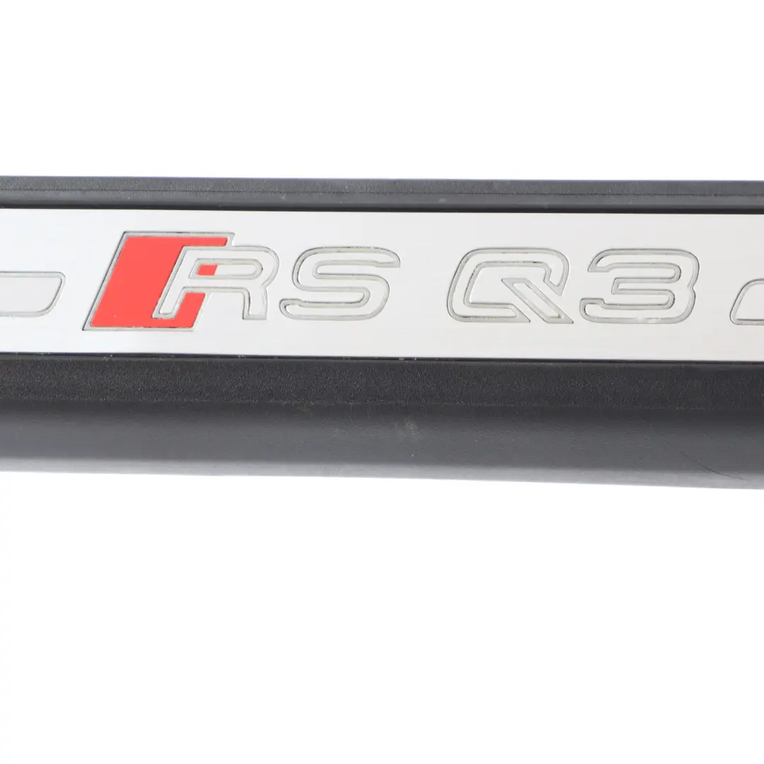 RSQ3 F3 Plaque Seuil Porte Avant Bas de Caisse Gauche pour Audi à propos du numéro de pièce 83A947417B Audi RSQ3 F3 Plaque Seuil Porte Avant Bas de Caisse Gauche - SKU 83A947417B - Numéro de pièce 83A947417B