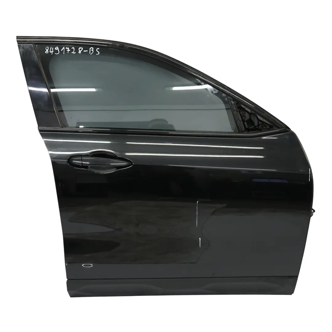 Tür Vorne Rechts Black Sapphire Schwarz Metallic - 475 für BMW X2 F39 mit Teilenummer 8491728 BMW X2 F39 Tür Vorne Rechts Black Sapphire Schwarz Metallic - 475 - SKU 8491728-BS - Teilenummer 8491728