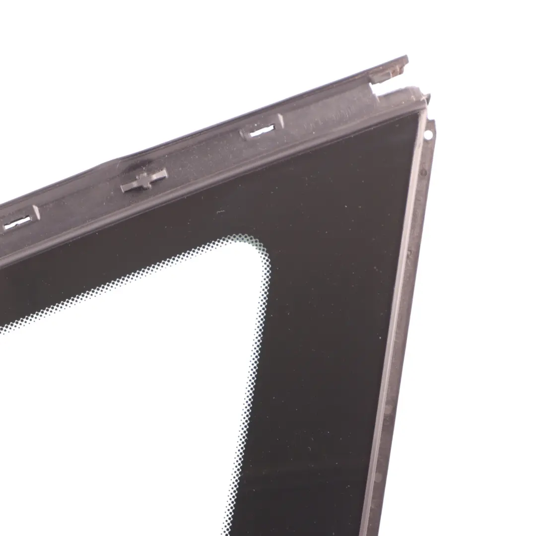 Quarter Side Window Green Fixed Rear Right O/S to BMW G32 with Part number 8495576 BMW G32 Quarter Side Window Green Fixed Rear Right O/S - SKU 8495576 - Part number 8495576