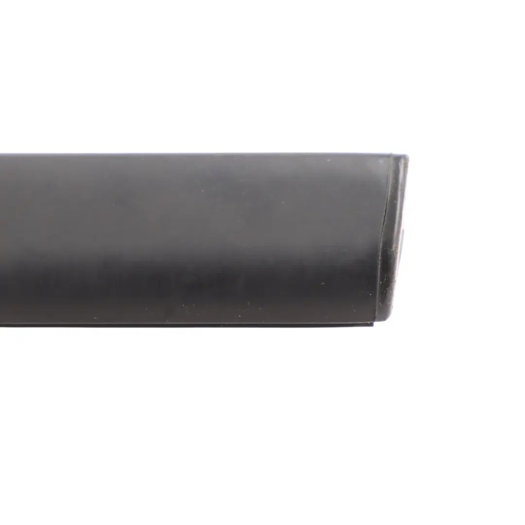 Puerta Trasera Burlete Derecho para BMW F46 Gran Tourer con número de pieza 8498426 BMW F46 Gran Tourer Puerta Trasera Burlete Derecho - SKU 8498426 - Número de pieza 8498426