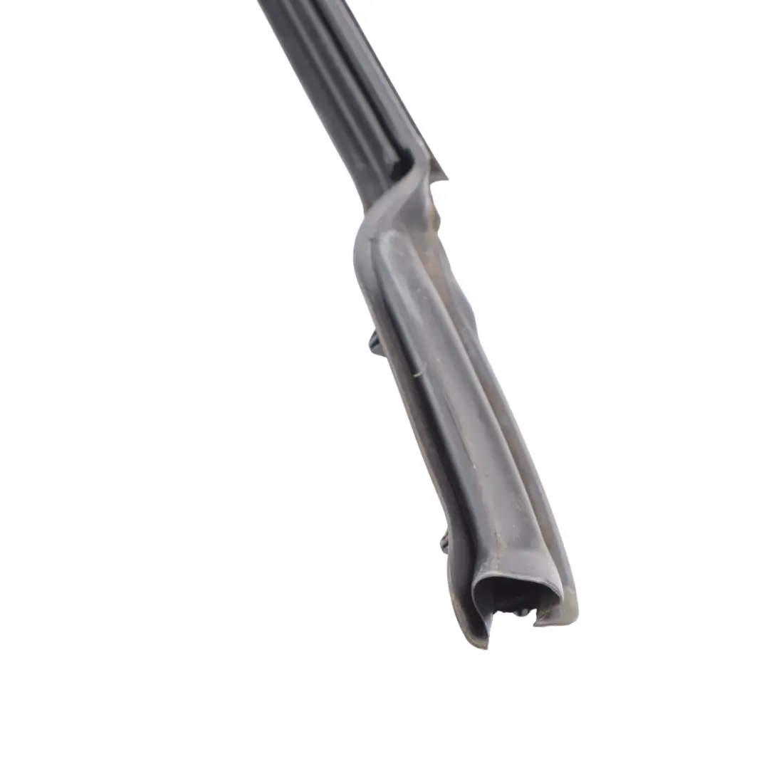 Door Seal Window Guide Sealing Rubber Gasket Right O/S to BMW F46 Rear with Part number 8498430 BMW F46 Rear Door Seal Window Guide Sealing Rubber Gasket Right O/S - SKU 8498430 - Part number 8498430