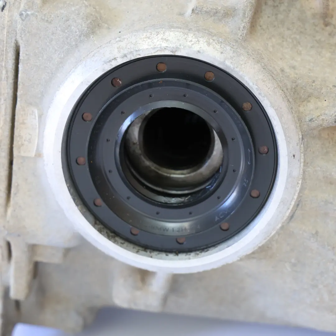 BMW G32 GT 630I G11 G12 730I Differenziale Posteriore 3,08 GARANZIA - SKU 8619101 - Numero di parte 8619101
