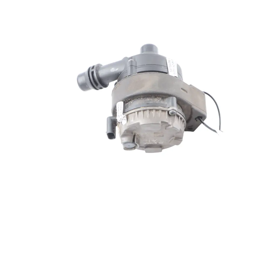 BMW F45 F45N I01 F60 Bomba De Agua Auxiliar - SKU 8679882 - Número de pieza 8679882