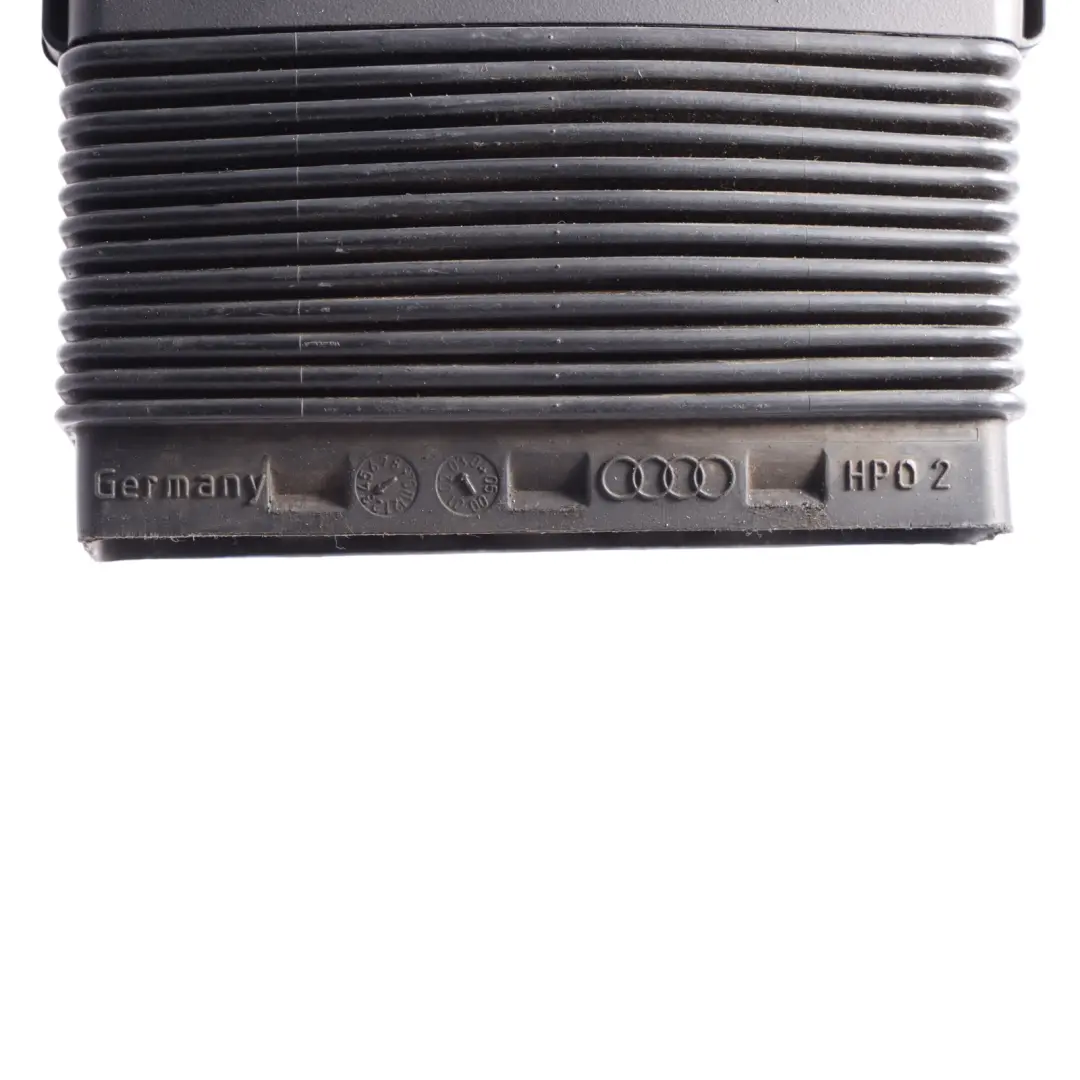 Intake Channel Guide Duct Hose Pipe to Audi A4 S4 B6 4.2 V8 Air with Part number 8E0129617E Audi A4 S4 B6 4.2 V8 Air Intake Channel Guide Duct Hose Pipe - SKU 8E0129617E - Part number 8E0129617E