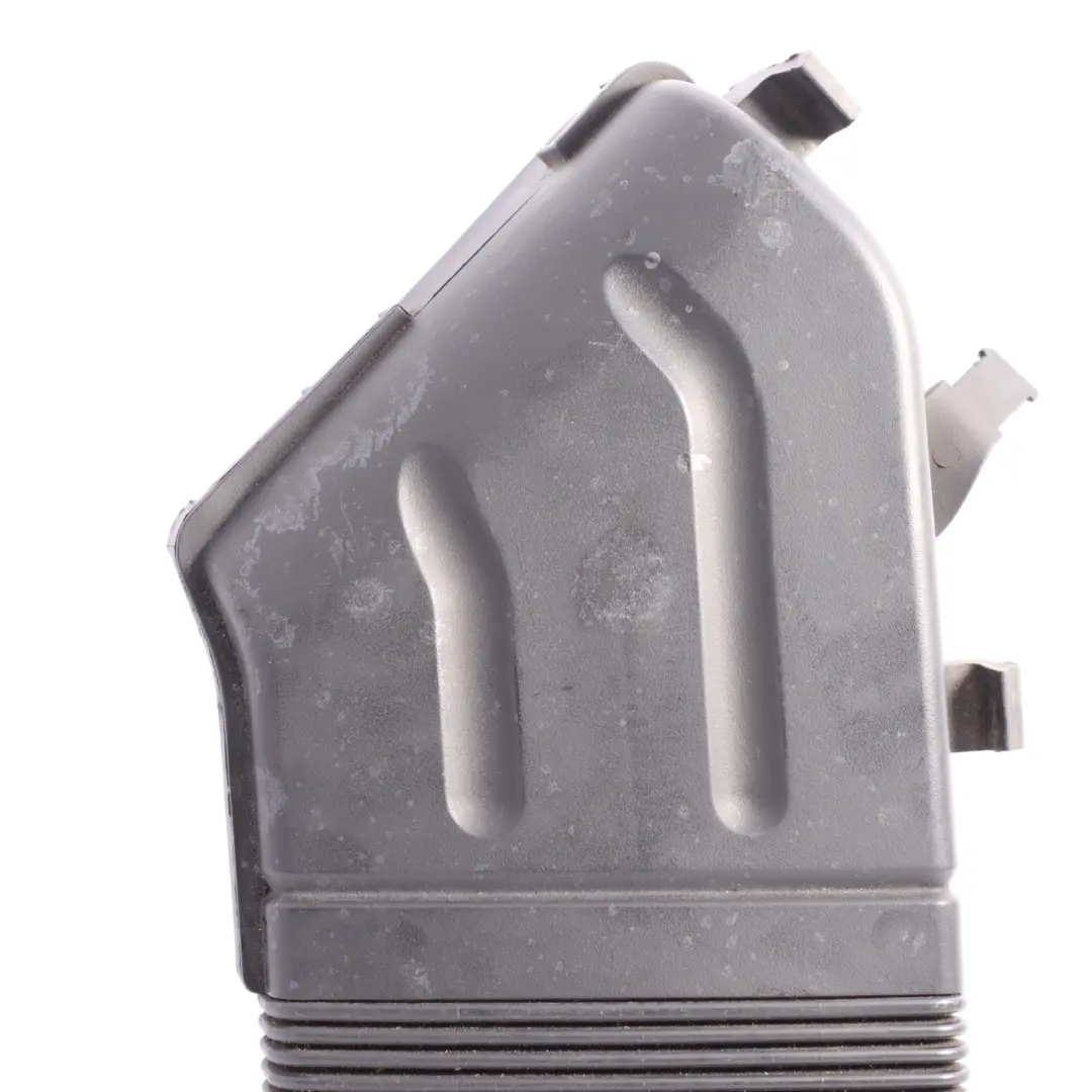 Intake Channel Guide Duct Hose Pipe to Audi A4 S4 B6 4.2 V8 Air with Part number 8E0129617E Audi A4 S4 B6 4.2 V8 Air Intake Channel Guide Duct Hose Pipe - SKU 8E0129617E - Part number 8E0129617E