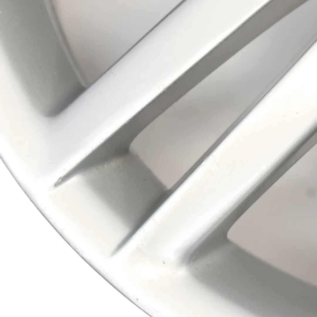 Jante Alliage Argent 18" 8J ET:43 Doubles Branches pour Audi A4 B7 8E à propos du numéro de pièce 8E0601025AL Audi A4 B7 8E Jante Alliage Argent 18" 8J ET:43 Doubles Branches - SKU 8E0601025AL-1 - Numéro de pièce 8E0601025AL