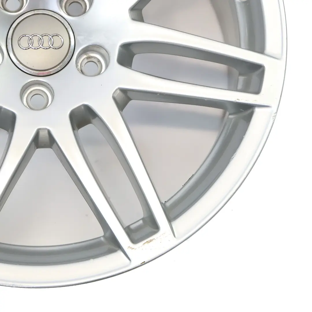 Jante Alliage Argent 18" ET:43 8J pour Audi A4 B7 à propos du numéro de pièce 8E0601025BF Audi A4 B7 Jante Alliage Argent 18" ET:43 8J - SKU 8E0601025BF-1 - Numéro de pièce 8E0601025BF