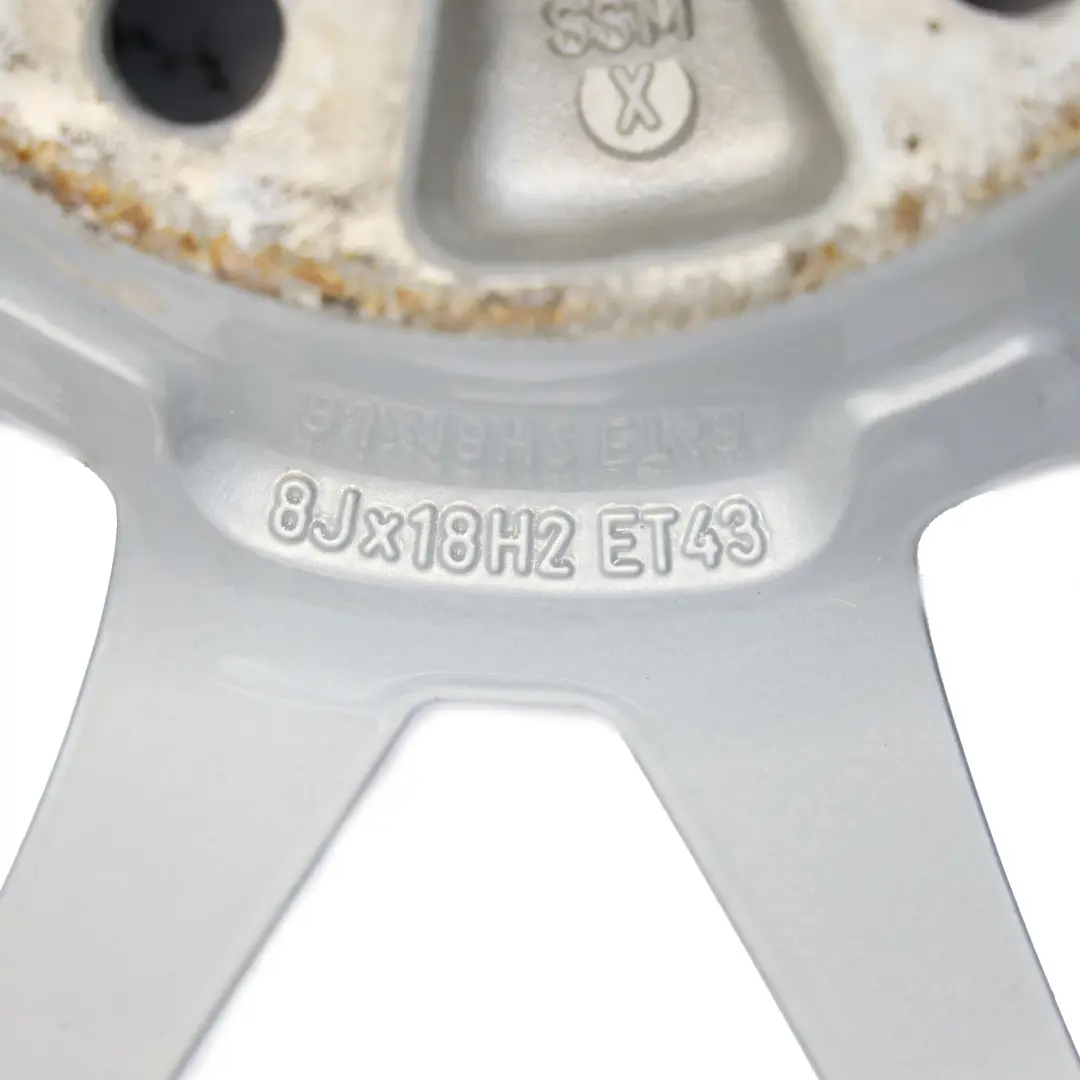 Audi A4 B7 8E Llanta De Aleación Plateada 18" ET:43 8J - SKU 8E0601025BF-2 - Número de pieza 8E0601025BF
