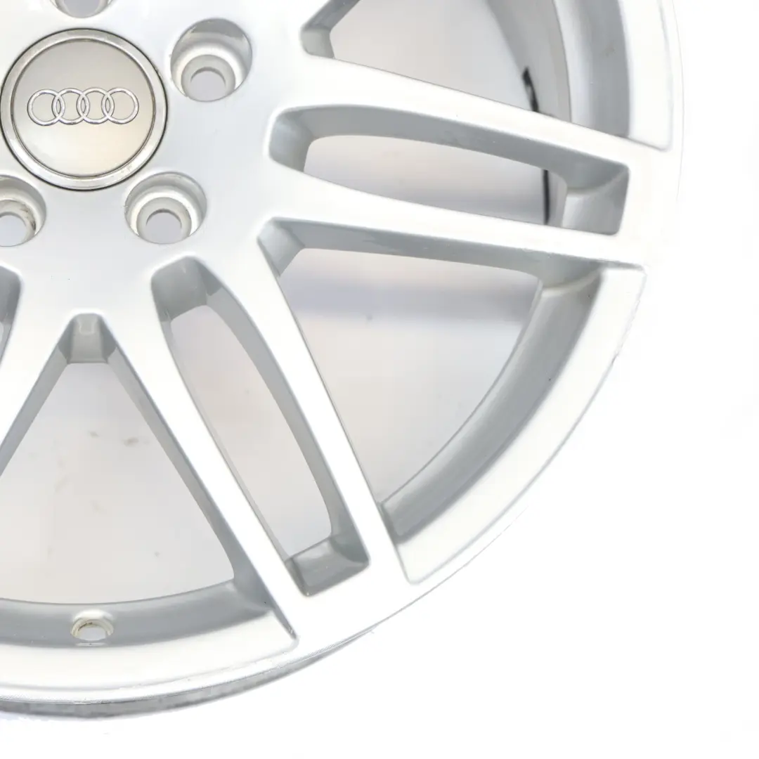 Felga Aluminiowa Srebrna 18" ET:43 8J do Audi A4 B7 8E o numerze 8E0601025BF Audi A4 B7 8E Felga Aluminiowa Srebrna 18" ET:43 8J - SKU 8E0601025BF-2 - Numer Części 8E0601025BF