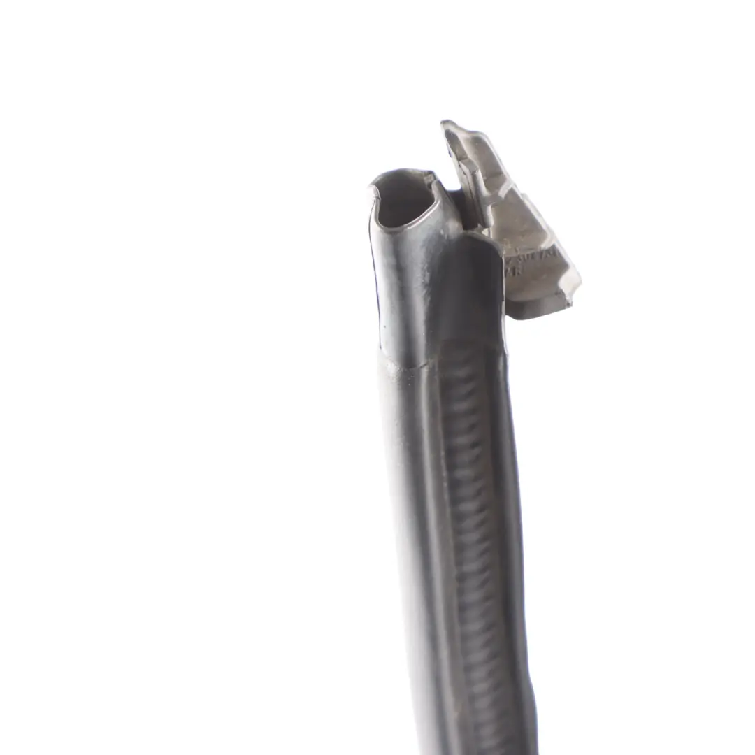 Joint D'Étanchéité En Caoutchouc Pour Capot Arrière pour Audi A4 B7 à propos du numéro de pièce 8E0823723A Audi A4 B7 Joint D'Étanchéité En Caoutchouc Pour Capot Arrière - SKU 8E0823723A - Numéro de pièce 8E0823723A