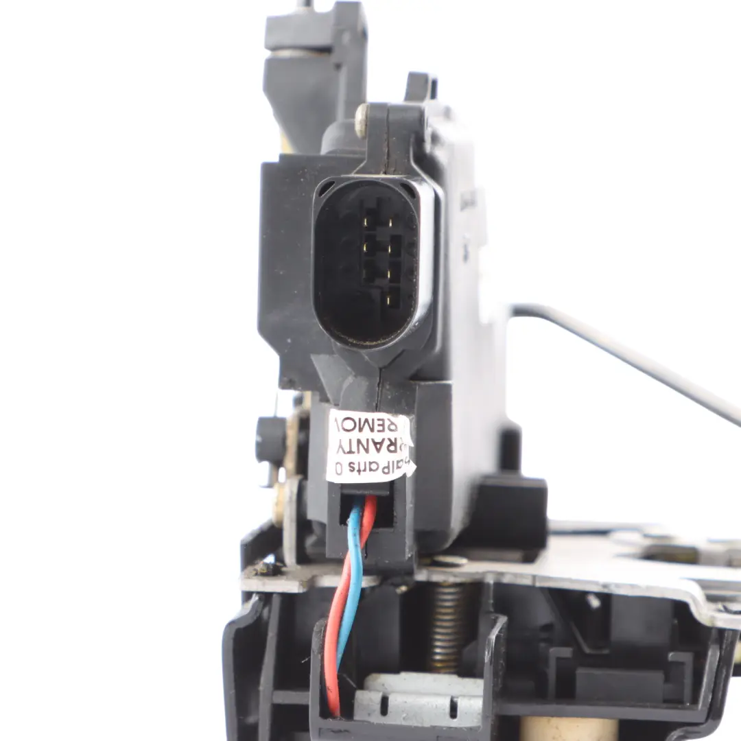 Loquet De Serrure De Porte Arrière Gauche pour Audi A4 B6 8E à propos du numéro de pièce 8E0839015C Audi A4 B6 8E Loquet De Serrure De Porte Arrière Gauche - SKU 8E0839015C - Numéro de pièce 8E0839015C