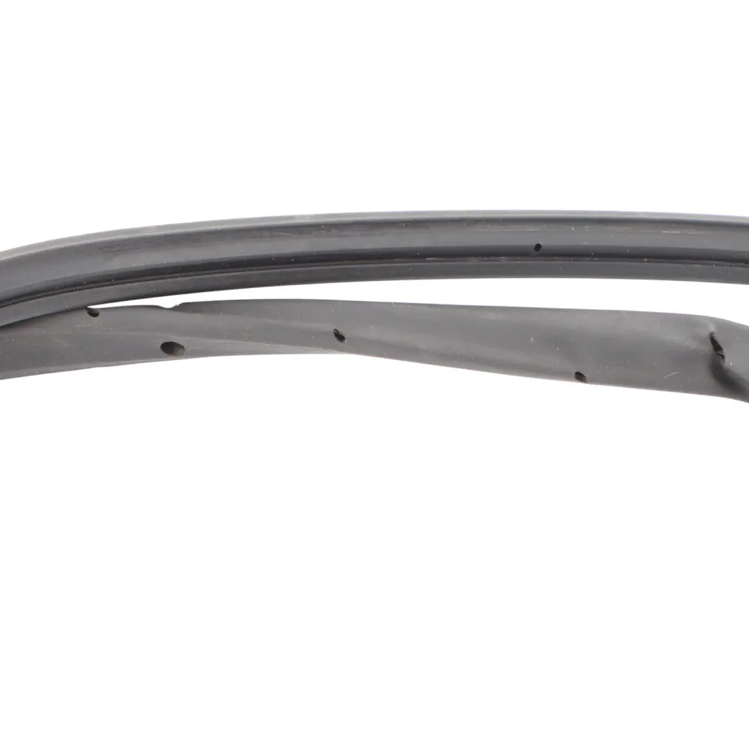 Puerta Trasera Sello Exterior Marco Junta Goma Derecha para Audi S4 B7 con número de pieza 8E0839912N Audi S4 B7 Puerta Trasera Sello Exterior Marco Junta Goma Derecha - SKU 8E0839912N - Número de pieza 8E0839912N