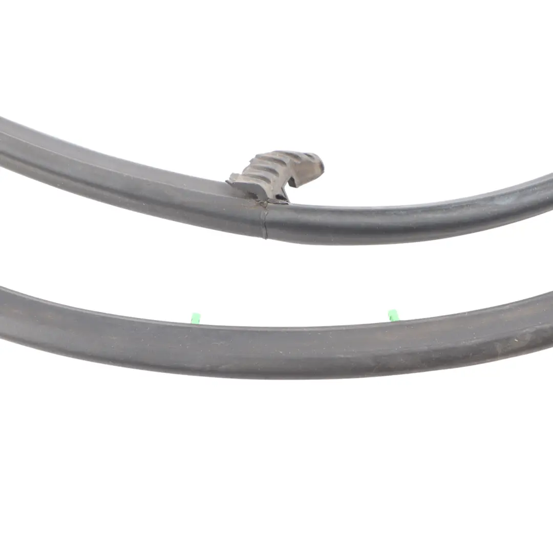 Door Outer Seal Frame Gasket Rubber Right O/S to Audi S4 B7 Rear with Part number 8E0839912N Audi S4 B7 Rear Door Outer Seal Frame Gasket Rubber Right O/S - SKU 8E0839912N - Part number 8E0839912N