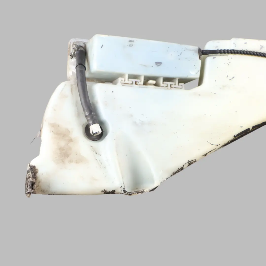 Windscreen Cleaning Container Bootle Washer Tank to Audi S4 B6 with Part number 8E0955453AM Audi S4 B6 Windscreen Cleaning Container Bootle Washer Tank - SKU 8E0955453AM - Part number 8E0955453AM