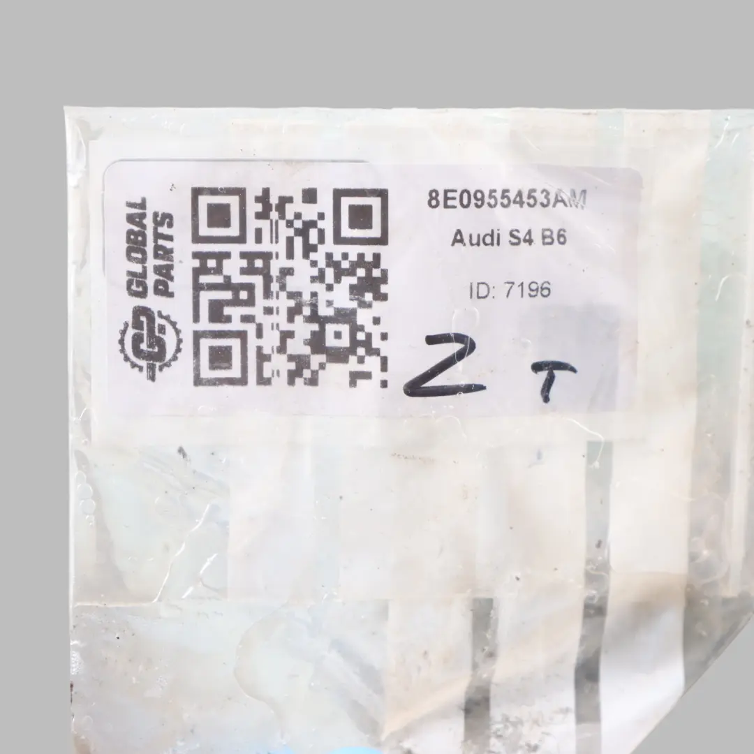 Windscreen Cleaning Container Bootle Washer Tank to Audi S4 B6 with Part number 8E0955453AM Audi S4 B6 Windscreen Cleaning Container Bootle Washer Tank - SKU 8E0955453AM - Part number 8E0955453AM