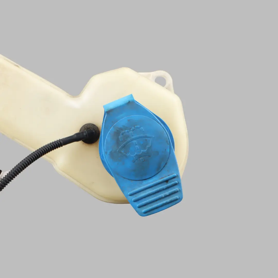 Réservoir De Liquide Lave Glace pour Audi A4 B7 8E à propos du numéro de pièce 8E0955453AQ Audi A4 B7 8E Réservoir De Liquide Lave Glace - SKU 8E0955453AQ - Numéro de pièce 8E0955453AQ