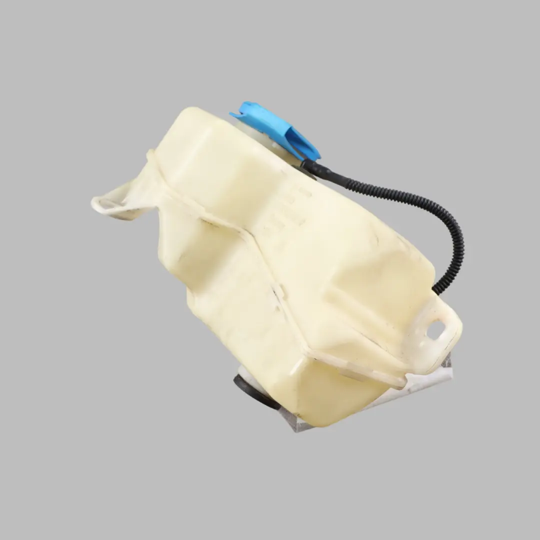 Botella De Líquido Limpiaparabrisas Depósito para Audi A4 B7 8E con número de pieza 8E0955453AQ Audi A4 B7 8E Botella De Líquido Limpiaparabrisas Depósito - SKU 8E0955453AQ - Número de pieza 8E0955453AQ