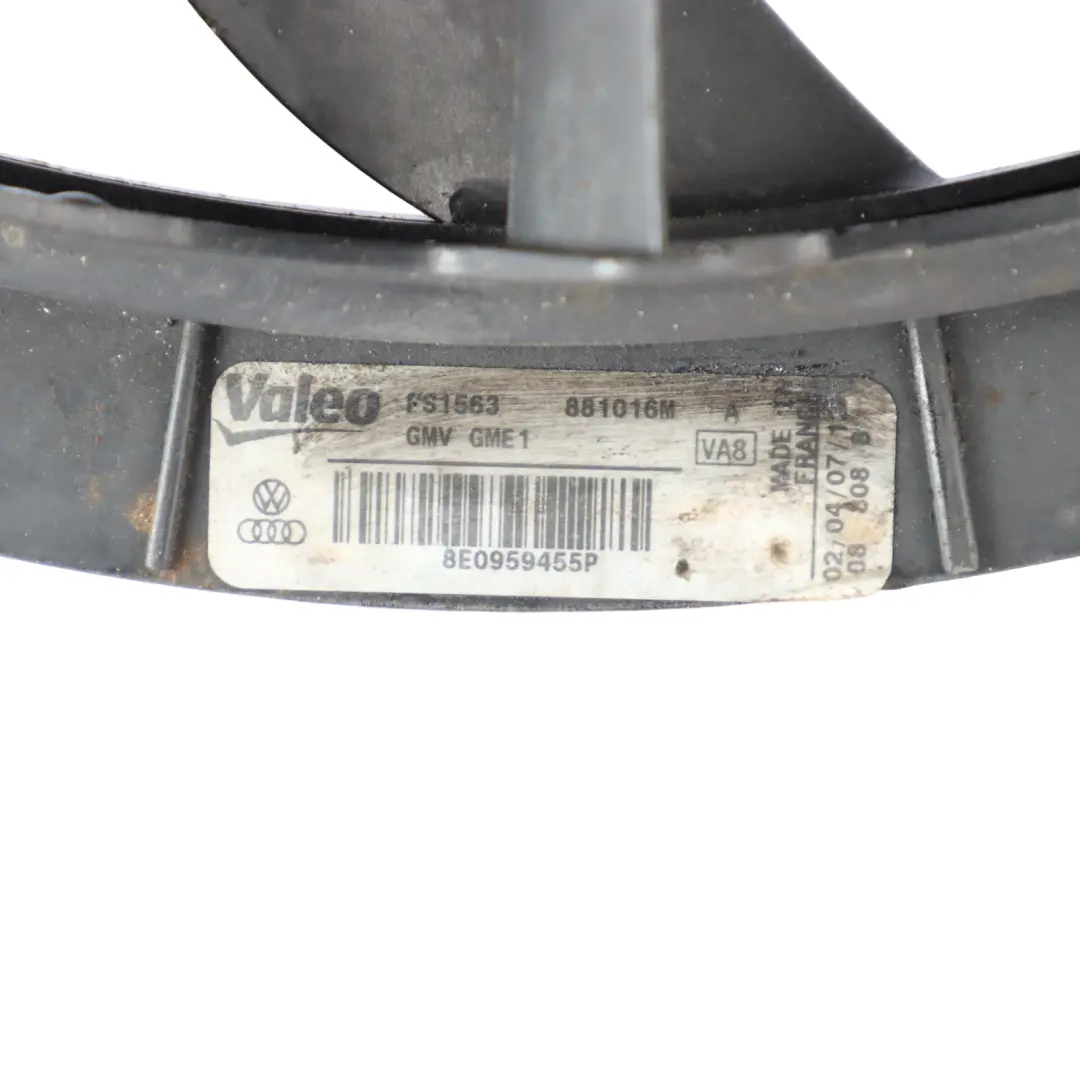 Ventilateur Refroidissement Moteur Gauche 4.2 Essence pour Audi S4 B7 à propos du numéro de pièce 8E0959455P Audi S4 B7 Ventilateur Refroidissement Moteur Gauche 4.2 Essence - SKU 8E0959455P - Numéro de pièce 8E0959455P