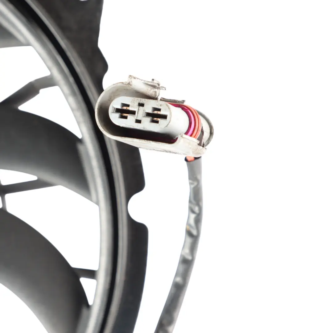 Ventilateur Refroidissement Moteur Gauche 4.2 Essence pour Audi S4 B7 à propos du numéro de pièce 8E0959455P Audi S4 B7 Ventilateur Refroidissement Moteur Gauche 4.2 Essence - SKU 8E0959455P - Numéro de pièce 8E0959455P