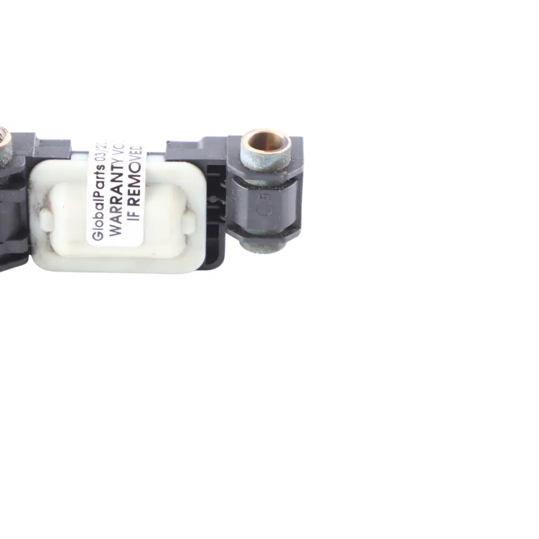 Czujnik Sensor Uderzenia do Audi A4 S4 B6 A7 4B o numerze 8E0959651 Audi A4 S4 B6 A7 4B Czujnik Sensor Uderzenia - SKU 8E0959651 - Numer Części 8E0959651