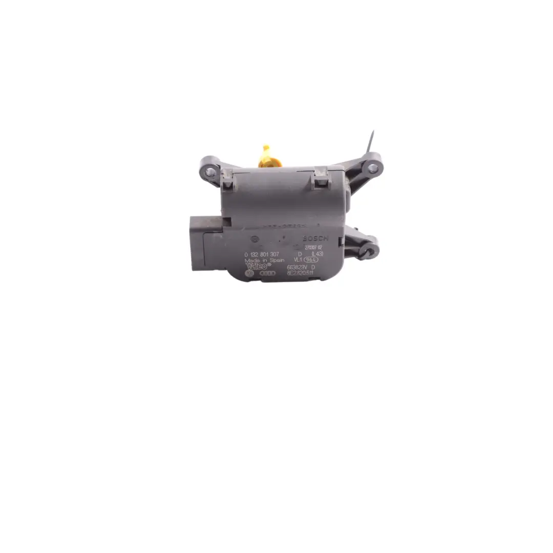Audi A4 S4 B7 Moteur Volet d'Air Tableau de Bord Centre - SKU 8E2820511 - Numéro de pièce 8E2820511