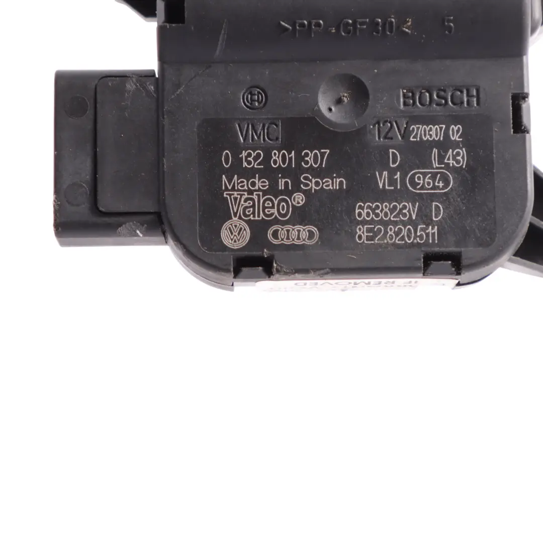 Audi A4 S4 B7 Moteur Volet d'Air Tableau de Bord Centre - SKU 8E2820511 - Numéro de pièce 8E2820511