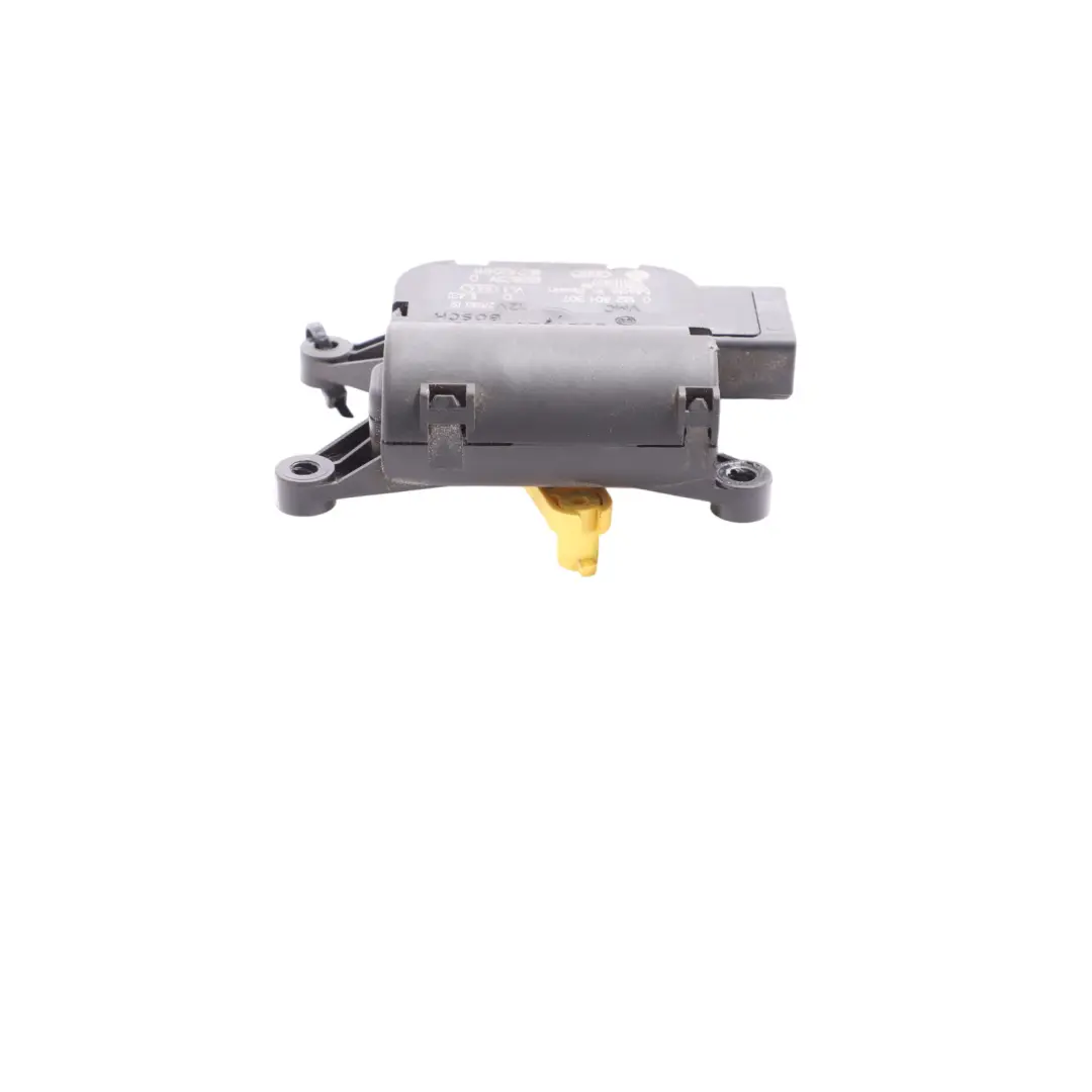 Flap Positioning Motor Dashboard Centre Actuator to Audi A4 S4 B7 Air with Part number 8E2820511 Audi A4 S4 B7 Air Flap Positioning Motor Dashboard Centre Actuator - SKU 8E2820511 - Part number 8E2820511
