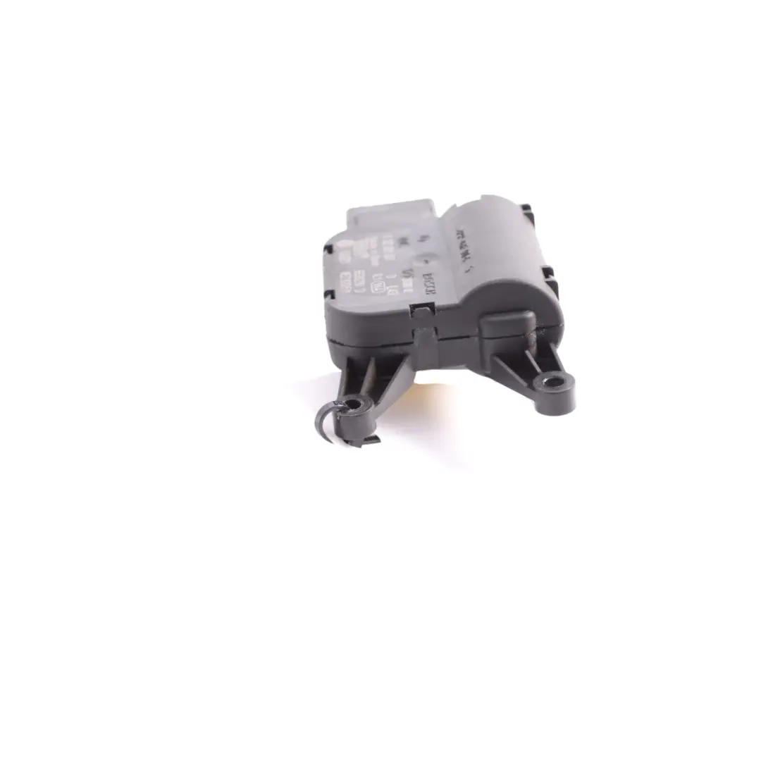 Moteur Volet d'Air Tableau de Bord Centre pour Audi A4 S4 B7 à propos du numéro de pièce 8E2820511 Audi A4 S4 B7 Moteur Volet d'Air Tableau de Bord Centre - SKU 8E2820511 - Numéro de pièce 8E2820511