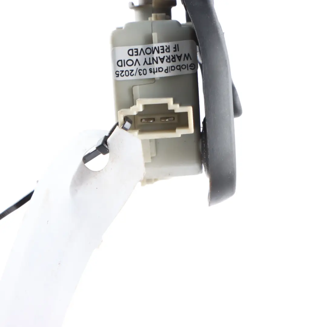 Trunk Lid Lock Tailgate Boot Latch Catch Mechanism Rear to Audi A4 B6 with Part number 8E5962115 Audi A4 B6 Trunk Lid Lock Tailgate Boot Latch Catch Mechanism Rear - SKU 8E5962115 - Part number 8E5962115