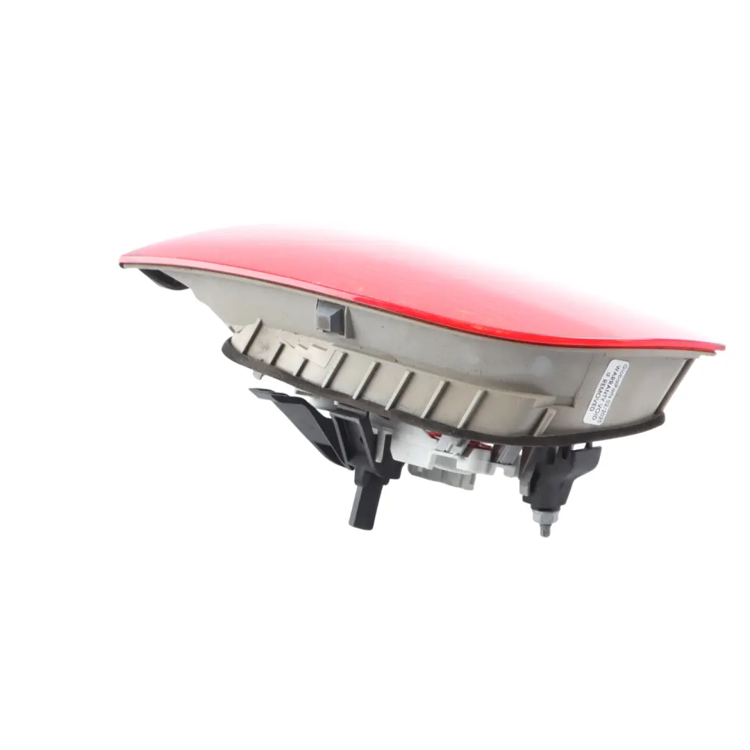 Piloto Trasero Tapa Maletero Derecho para Audi A4 B7 con número de pieza 8E9945094A Audi A4 B7 Piloto Trasero Tapa Maletero Derecho - SKU 8E9945094A - Número de pieza 8E9945094A