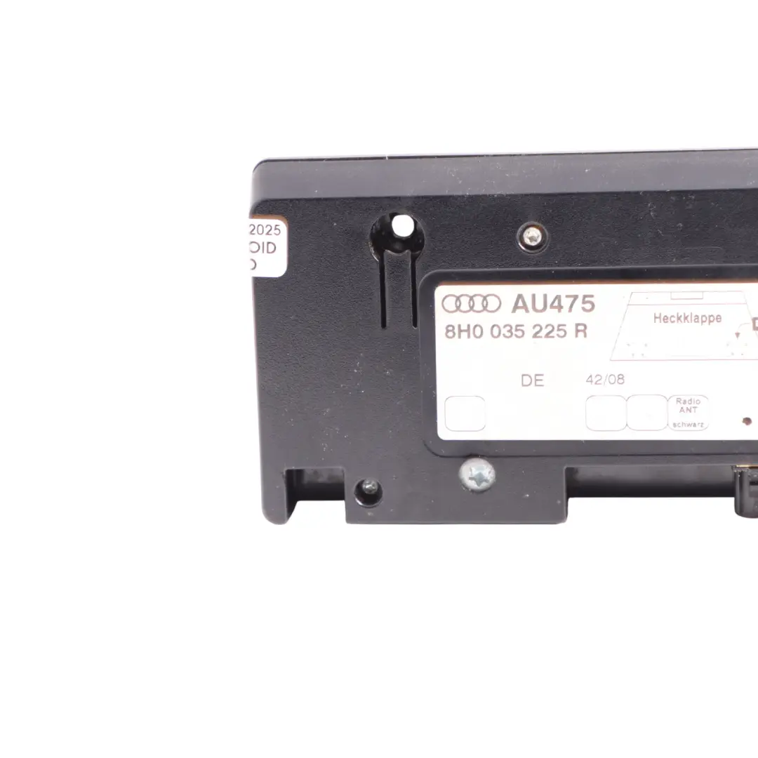 Aerial Antenna Amplifier Module Right O/S to Audi A4 B8 with Part number 8H0035225 Audi A4 B8 Aerial Antenna Amplifier Module Right O/S - SKU 8H0035225 - Part number 8H0035225