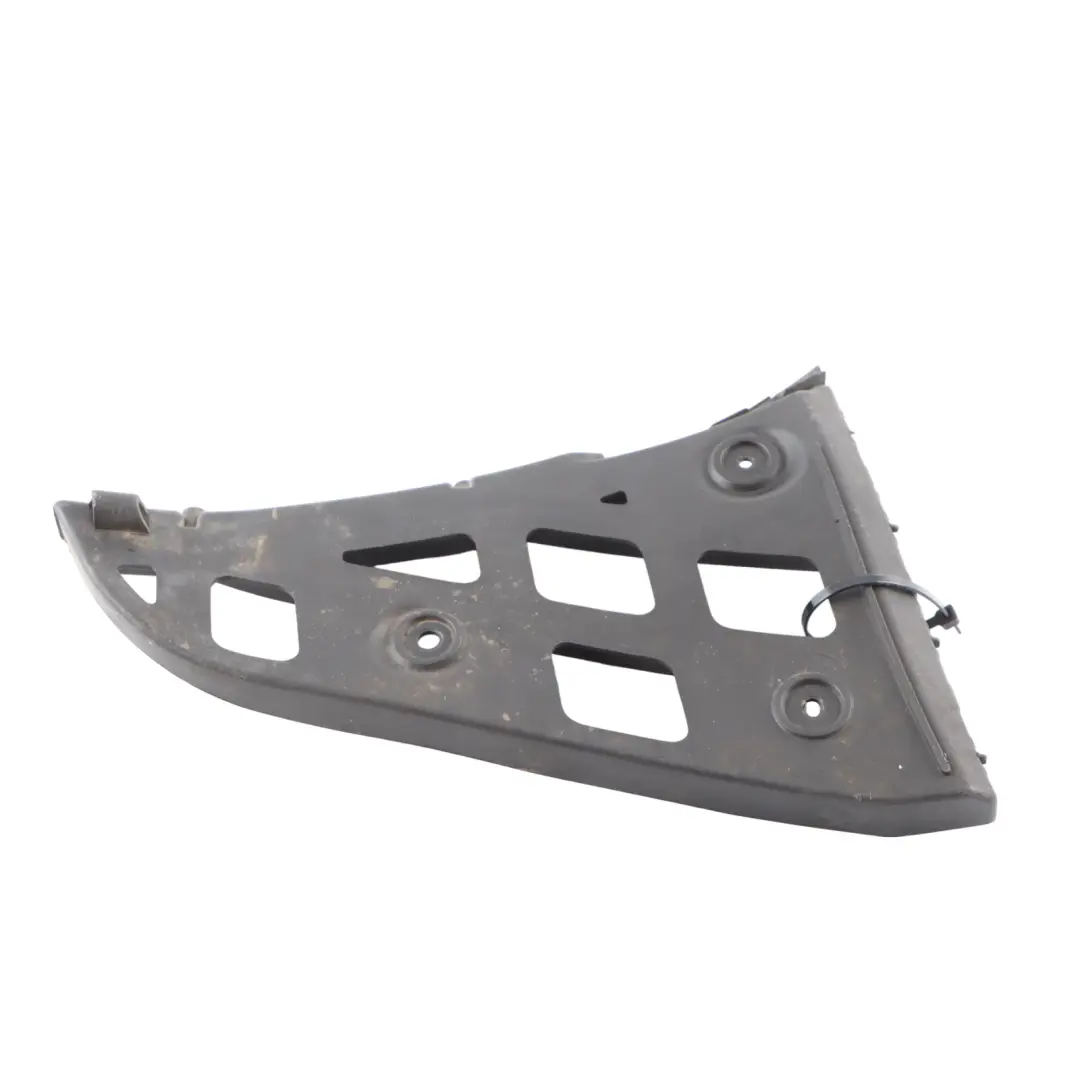 Staffa Di Montaggio Guida Paraurti Posteriore Destro per Audi A4 B7 Cabrio con numero di parte 8H0807454 Audi A4 B7 Cabrio Staffa Di Montaggio Guida Paraurti Posteriore Destro - SKU 8H0807454 - Numero di parte 8H0807454