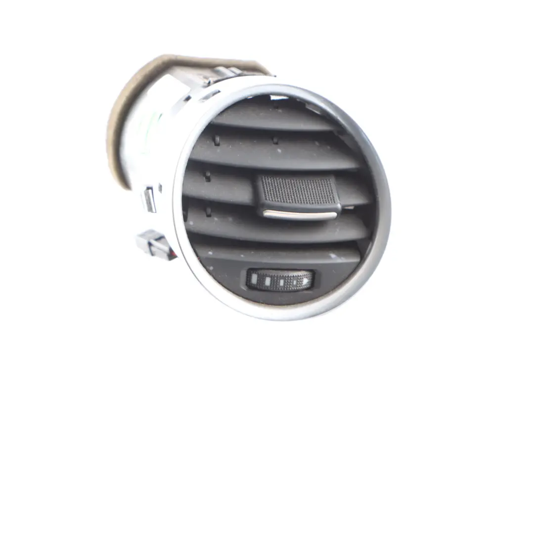 Dashboard Grille Front Right O/S Air Vent Grille Nozzle Audi A4 B7 - SKU 8H0820902D - Part number 8H0820902D