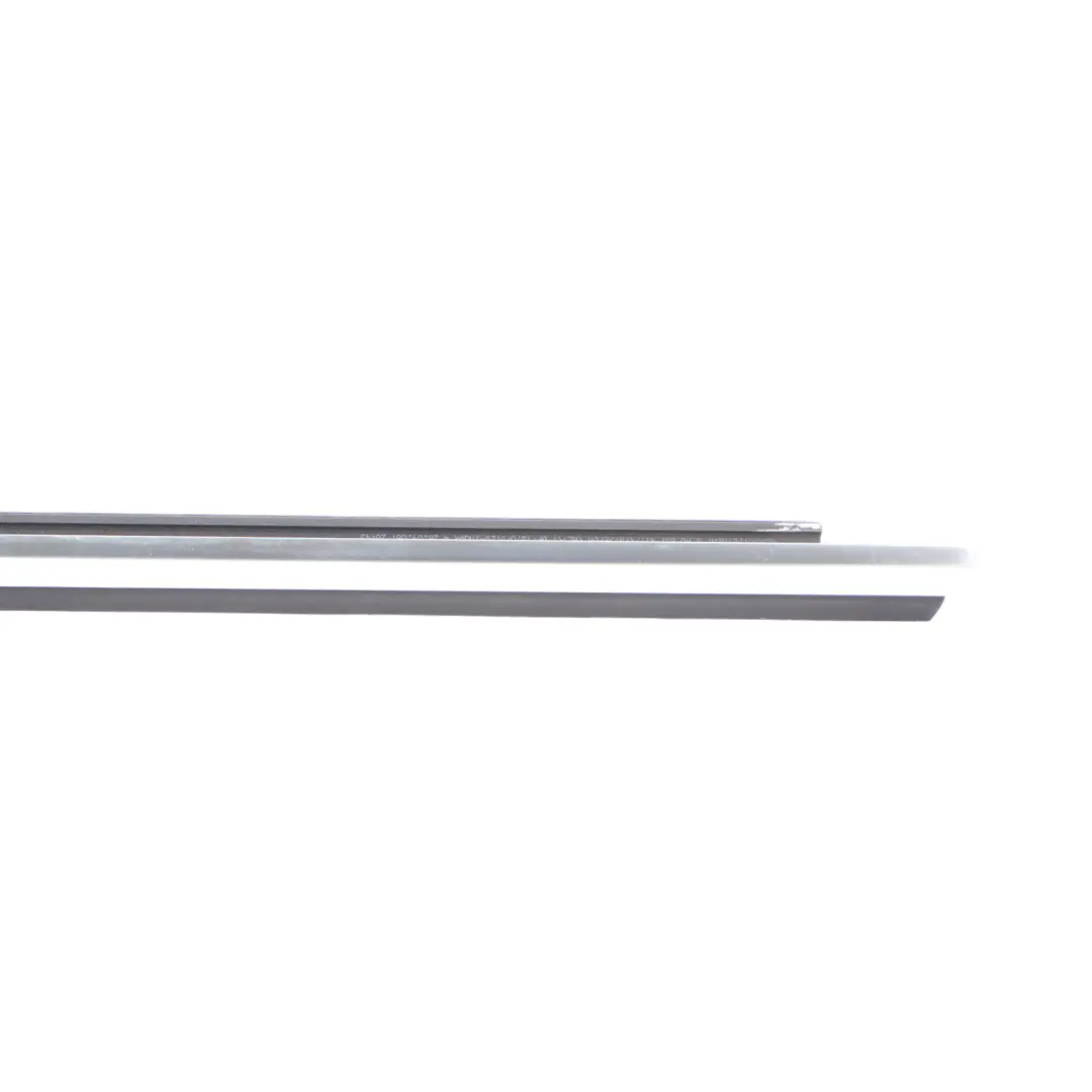 Audi A4 B8 Joint De Vitre De Porte Avant Droit - SKU 8H0837478B - Numéro de pièce 8H0837478B