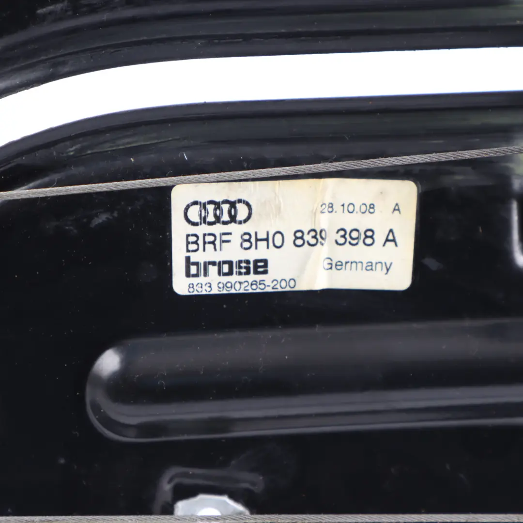 Mechanizm Podnośnika Szyby Tylnej Prawy Tył do Audi A4 B7 Cabrio o numerze 8H0839398A Audi A4 B7 Cabrio Mechanizm Podnośnika Szyby Tylnej Prawy Tył - SKU 8H0839398A - Numer Części 8H0839398A