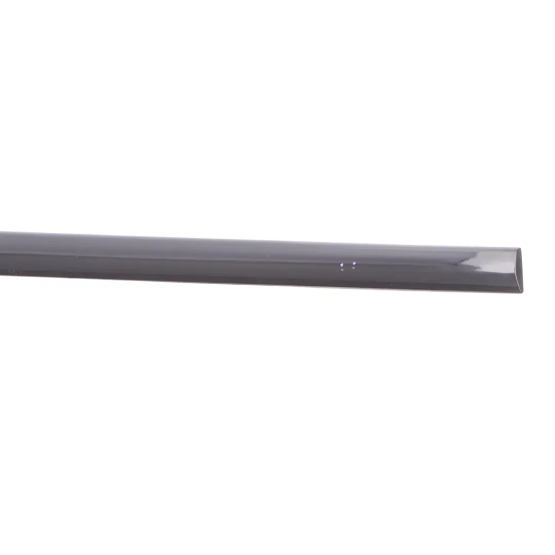 Vordertür Zierleiste Links für Audi A4 B7 mit Teilenummer 8H0853953 Audi A4 B7 Vordertür Zierleiste Links - SKU 8H0853953 - Teilenummer 8H0853953