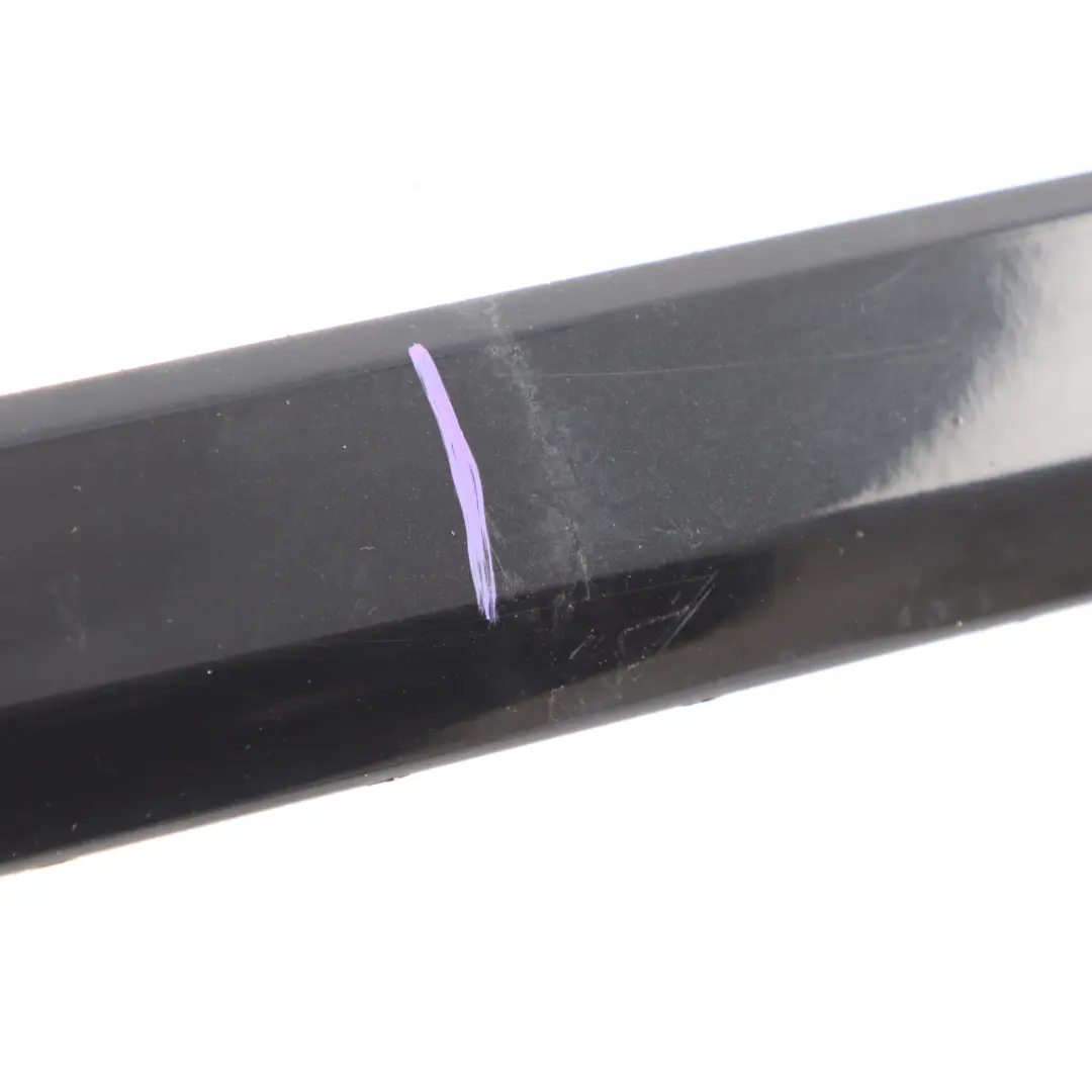 Baguette Moulure Porte Avant Gauche pour Audi A4 B7 à propos du numéro de pièce 8H0853953 Audi A4 B7 Baguette Moulure Porte Avant Gauche - SKU 8H0853953 - Numéro de pièce 8H0853953