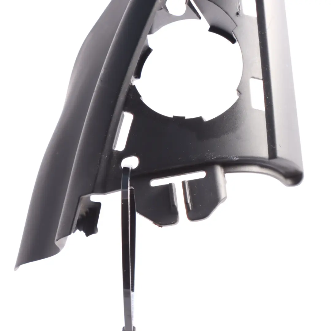 Puerta Delantera Altavoz Triángulo Derecha Negro para Audi A4 B7 Cabrio con número de pieza 8H0857506 Audi A4 B7 Cabrio Puerta Delantera Altavoz Triángulo Derecha Negro - SKU 8H0857506 - Número de pieza 8H0857506