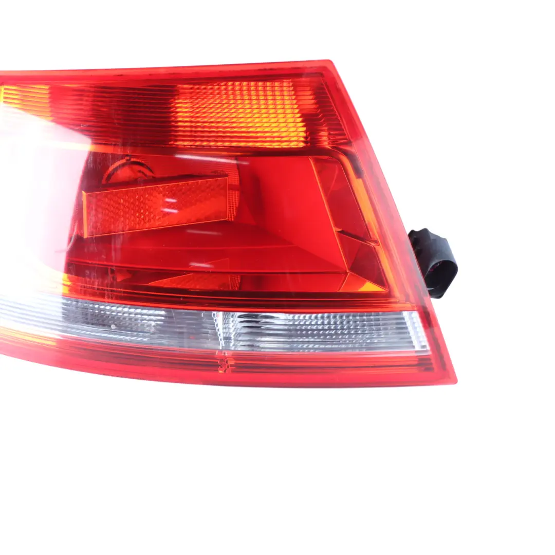 Light Lamp Trunk Lid Boot Tailgate Left N/S to Audi A4 B8 Rear with Part number 8H0945095D Audi A4 B8 Rear Light Lamp Trunk Lid Boot Tailgate Left N/S - SKU RHD-8H0945095D - Part number 8H0945095D