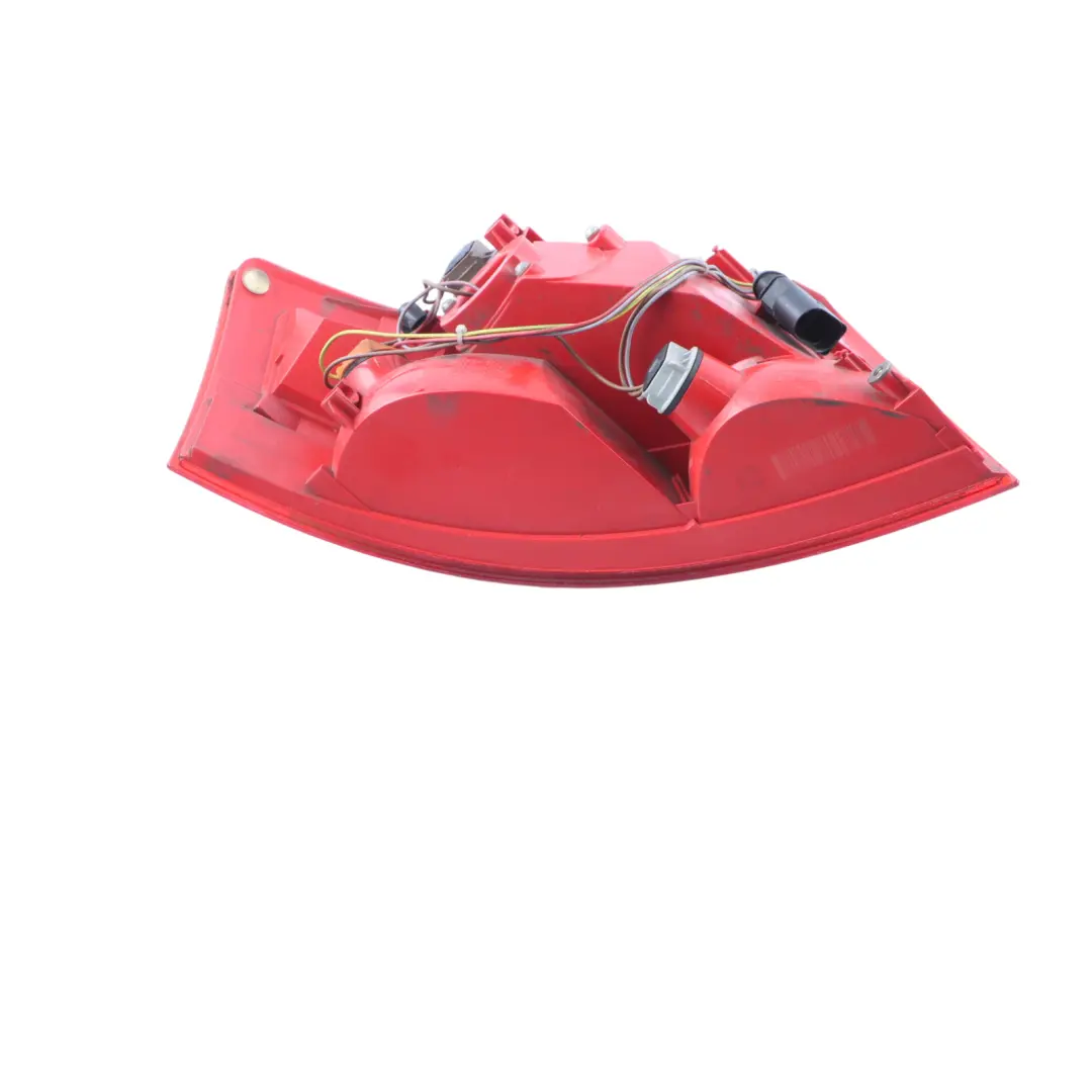 Tail Lamp Light Trunk Tailgate Outer Right O/S to Audi A4 B7 Cabrio Rear with Part number 8H0945096D Audi A4 B7 Cabrio Rear Tail Lamp Light Trunk Tailgate Outer Right O/S - SKU 8H0945096D - Part number 8H0945096D