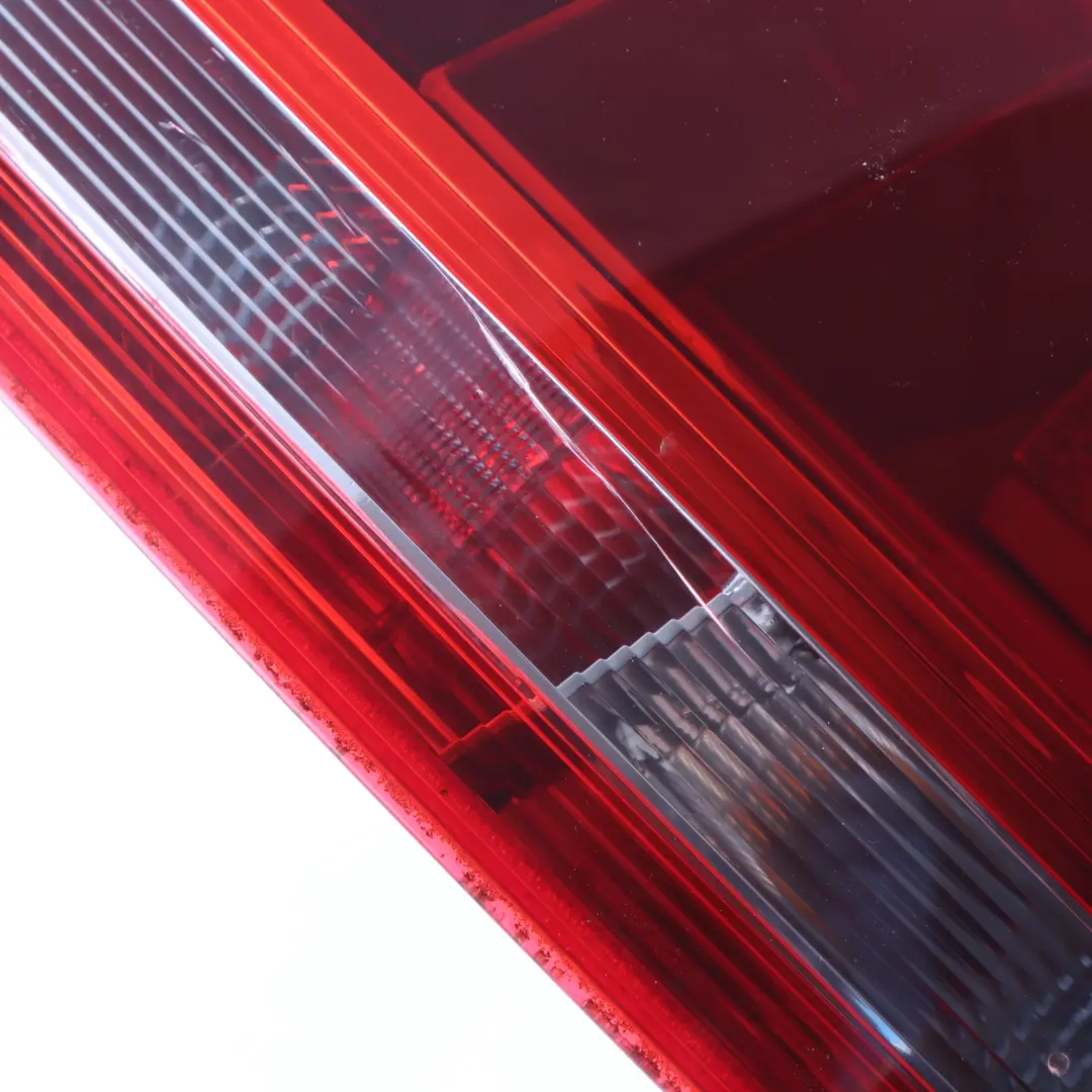 Audi A4 B7 Cabrio Rear Tail Lamp Light Trunk Tailgate Outer Right O/S - SKU 8H0945096D - Part number 8H0945096D