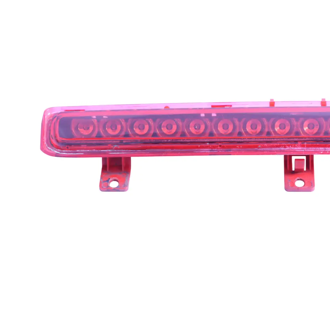 Luce Freno Posteriore Terza Lampada Stop Centrale per Audi A4 B8 con numero di parte 8H0945097C Audi A4 B8 Luce Freno Posteriore Terza Lampada Stop Centrale - SKU 8H0945097C - Numero di parte 8H0945097C