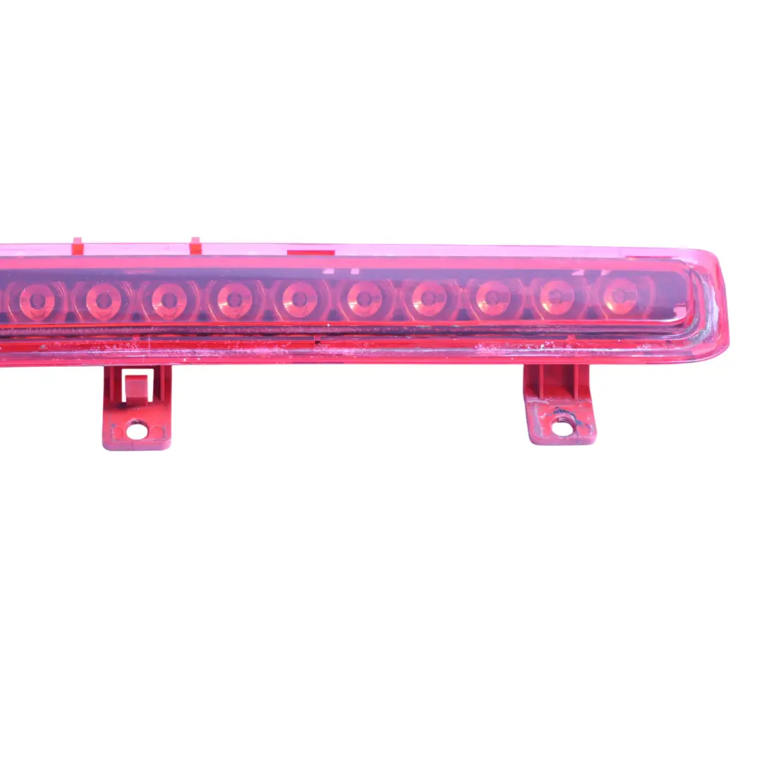 Luce Freno Posteriore Terza Lampada Stop Centrale per Audi A4 B8 con numero di parte 8H0945097C Audi A4 B8 Luce Freno Posteriore Terza Lampada Stop Centrale - SKU 8H0945097C - Numero di parte 8H0945097C
