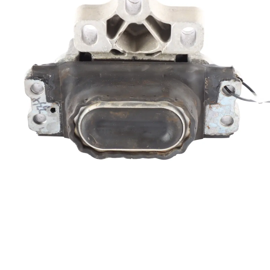 Poduszka Silnika Wspornik Skrzyni Biegów Lewo do Audi TT 8J o numerze 8J0199555F Audi TT 8J Poduszka Silnika Wspornik Skrzyni Biegów Lewo - SKU 8J0199555F - Numer Części 8J0199555F